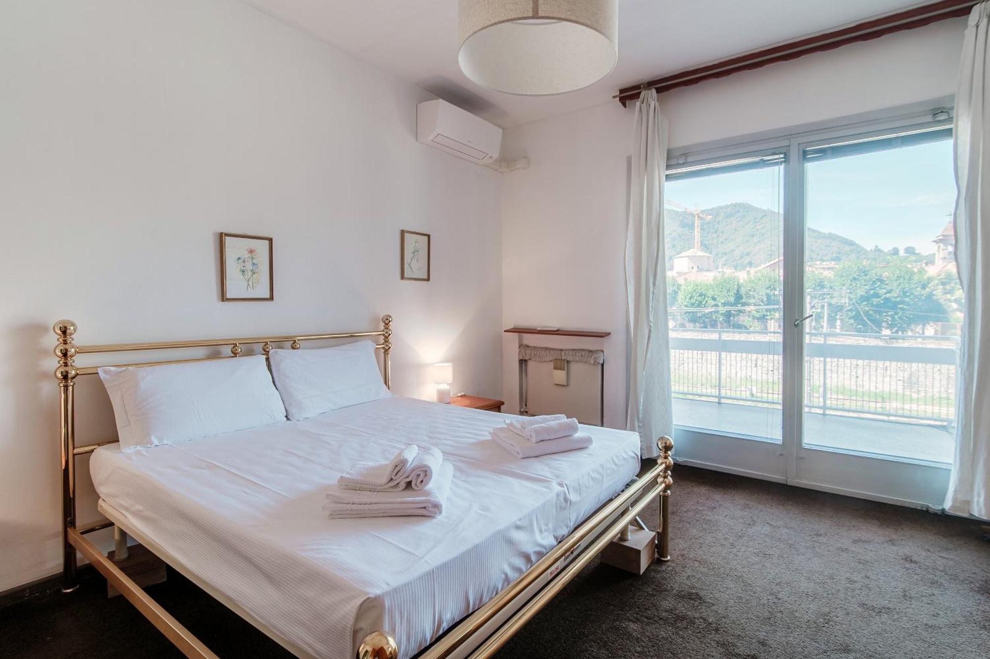 Apartamento Casa Vincentina Con Parcheggio Privato 6 Posti Letto Como